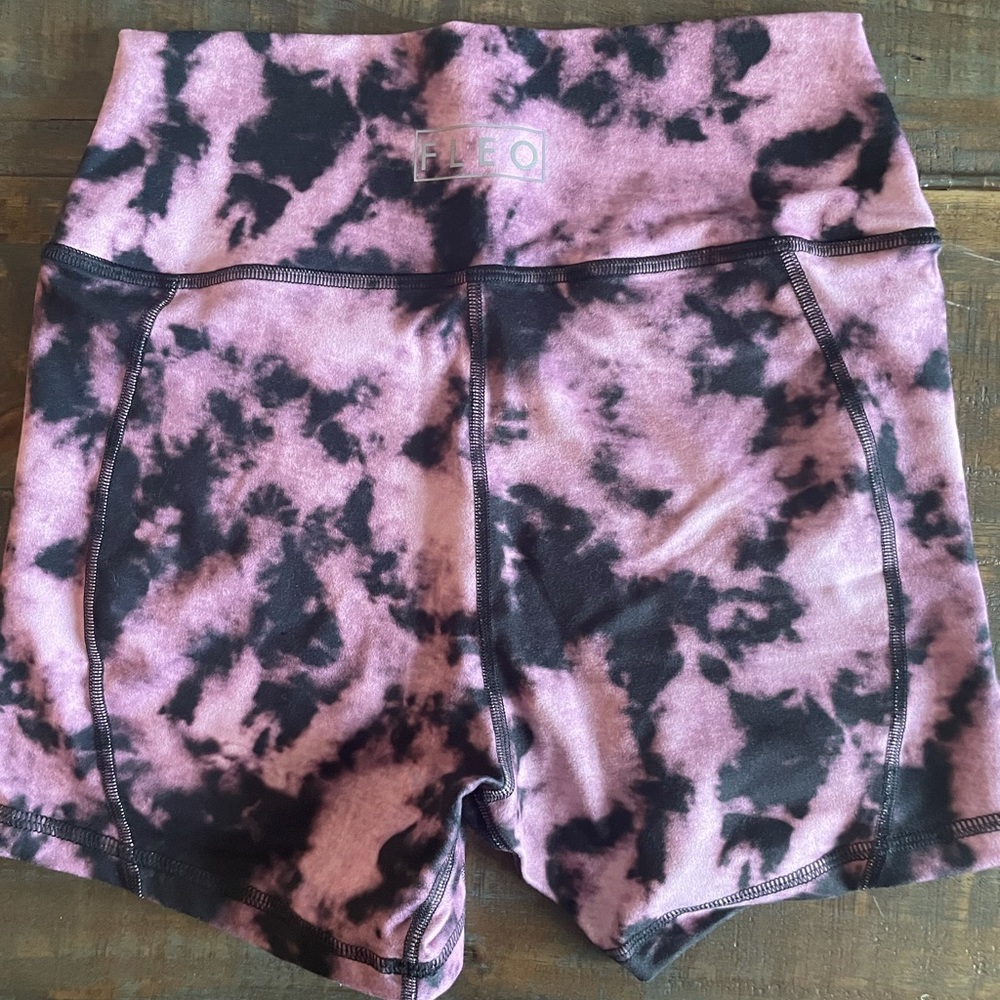 Fleo Shorts